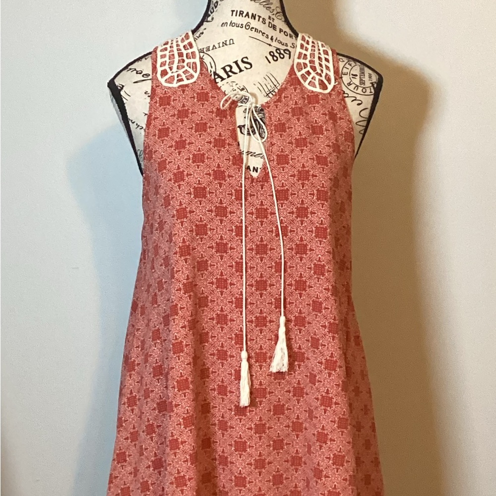 HI-LO RACERBACK DRESS W/COTTON CROCHETED DETAILS SUMMERTIME ☀️SIZE MED